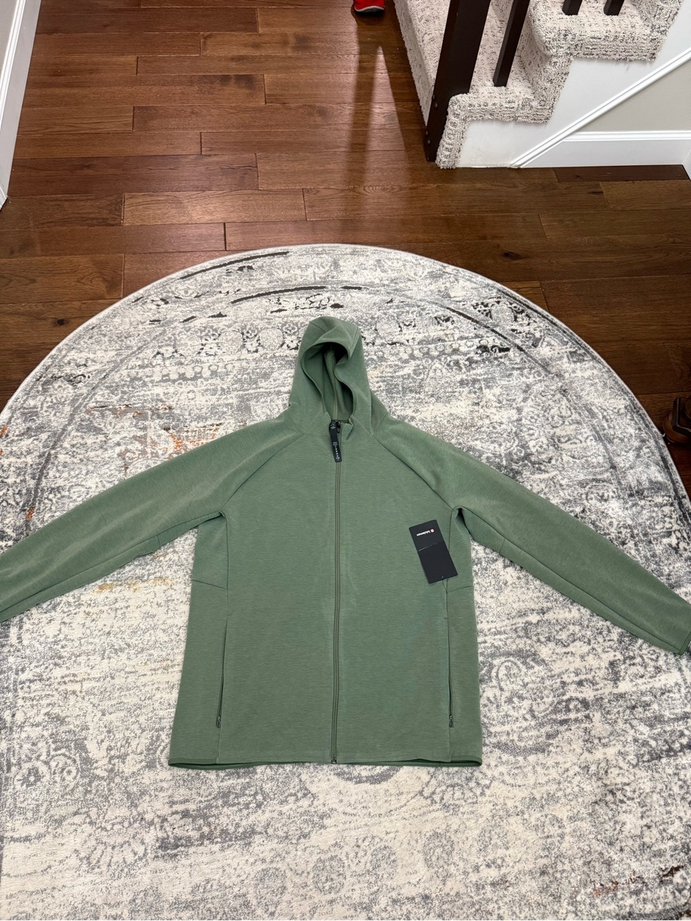 lululemon athletica Men's Olive Green Full-Zip Hoodie Sweater
